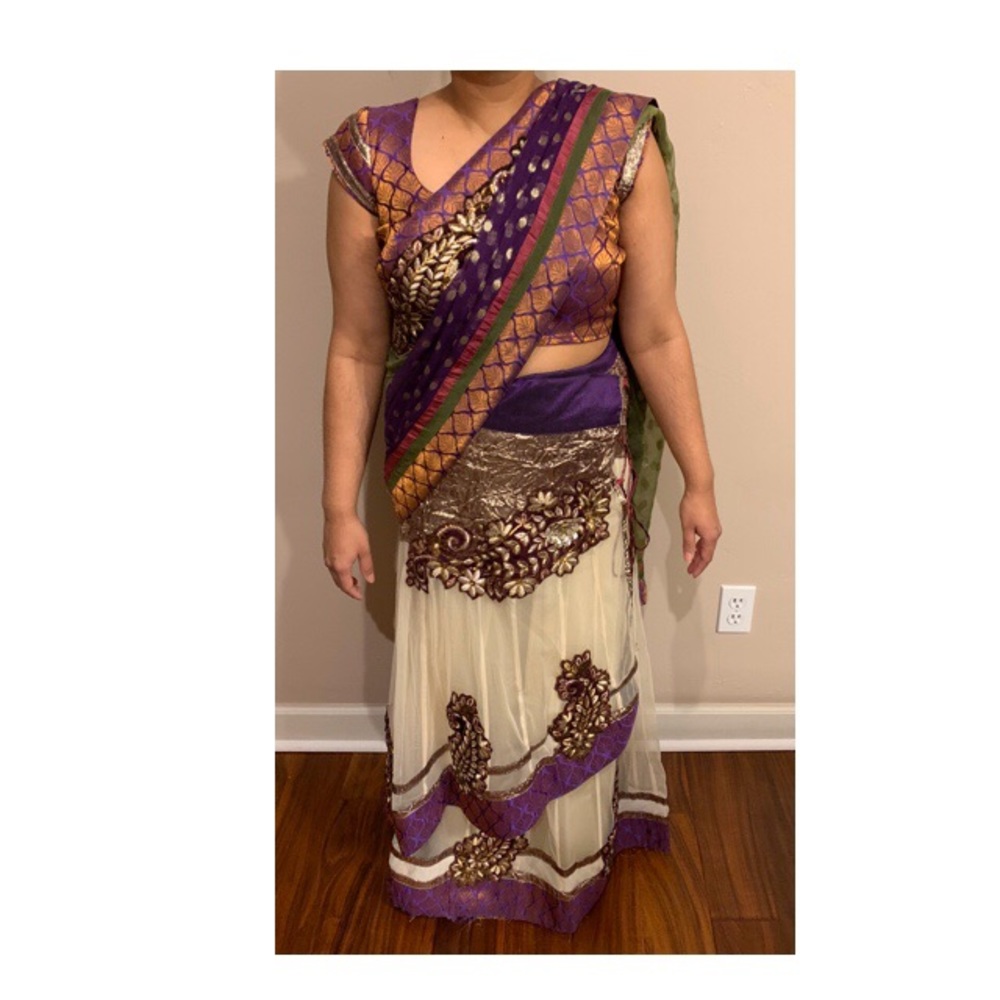 2-Pc Unique Designer Sari (Skirt + Duppatta) - Picture 4 of 8